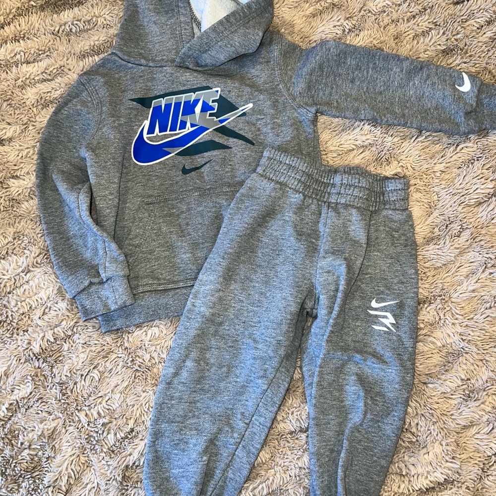 Nike Kids Gray Tracksuit Set
